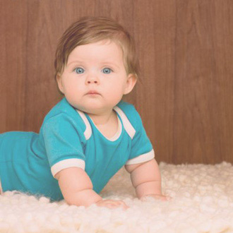 Postpartum Doula/ baby crawling